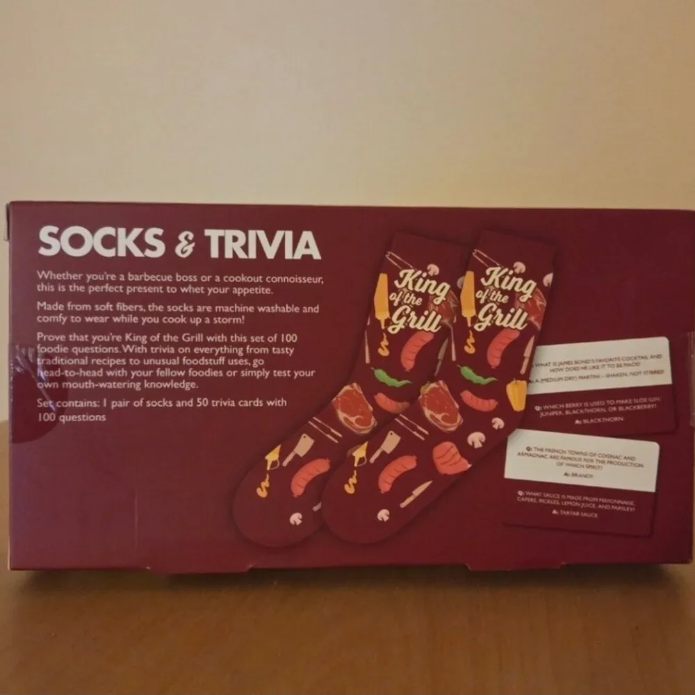 NWT Professor Puzzle Men's Foodie Socks & Trivia Card Set
